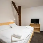 Zámecká Konírna A Restaurace 3* Liberec